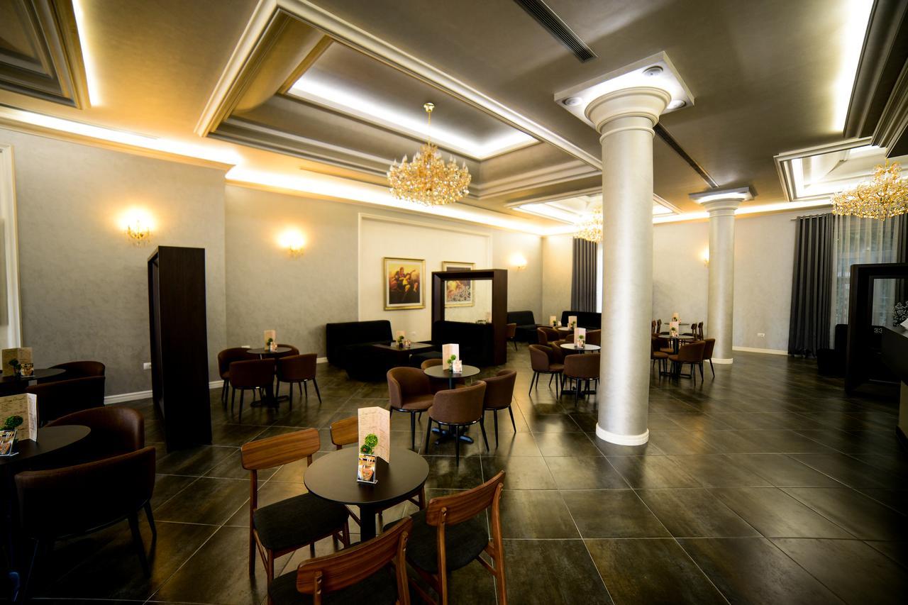 אלבסאן Hotel Vila Imperial מראה חיצוני תמונה